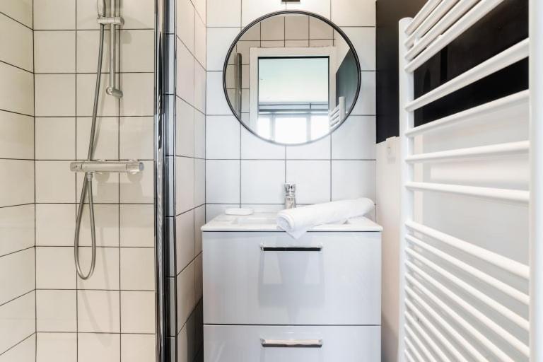 Guestready - Charmant Studio Issy-Les-Moulineaux Apartment Exterior photo